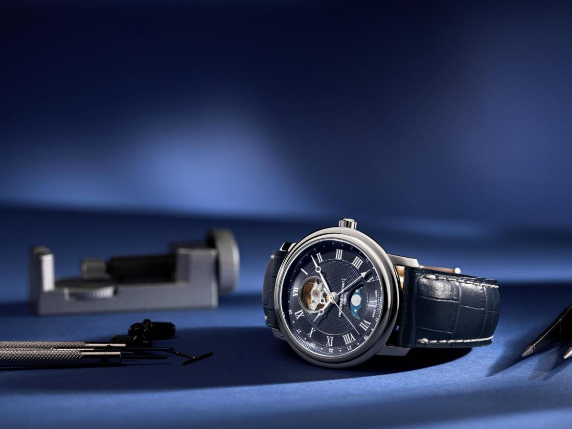 https://www.frederique-constant.com.cn/wp-content/uploads/2022/08/FC-335MCNW4P26-3.png